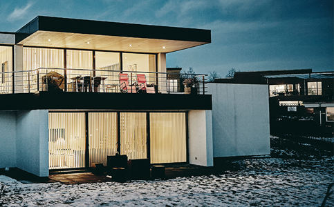 Nybygget hus tilsluttet varme, vand, el, renovation, spildevand